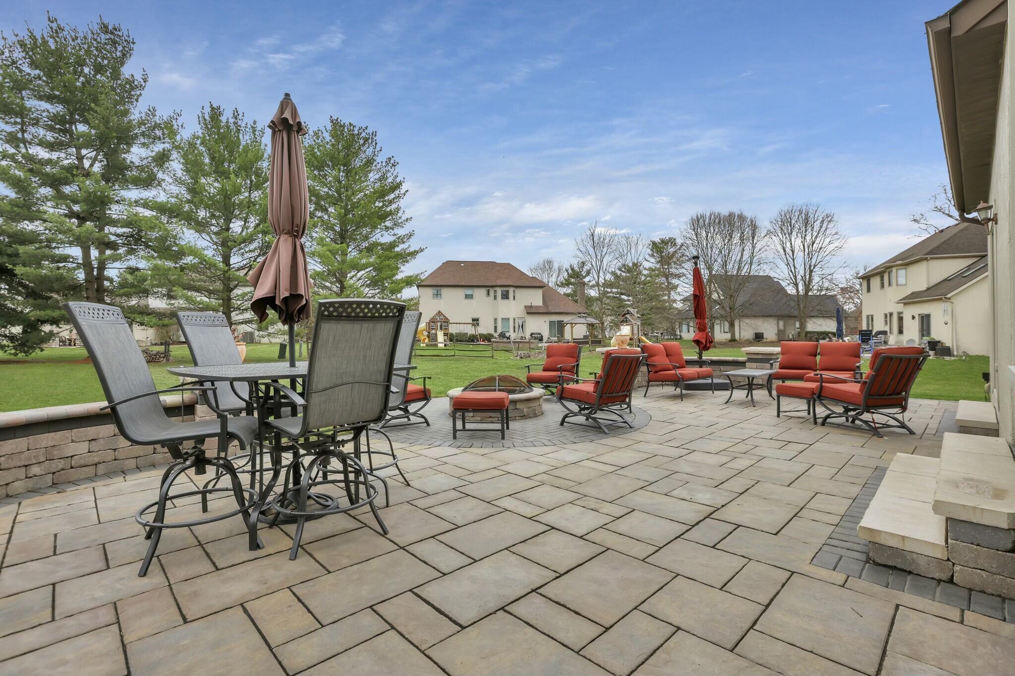 8823 Chateau Drive, Pickerington, Ohio image 9