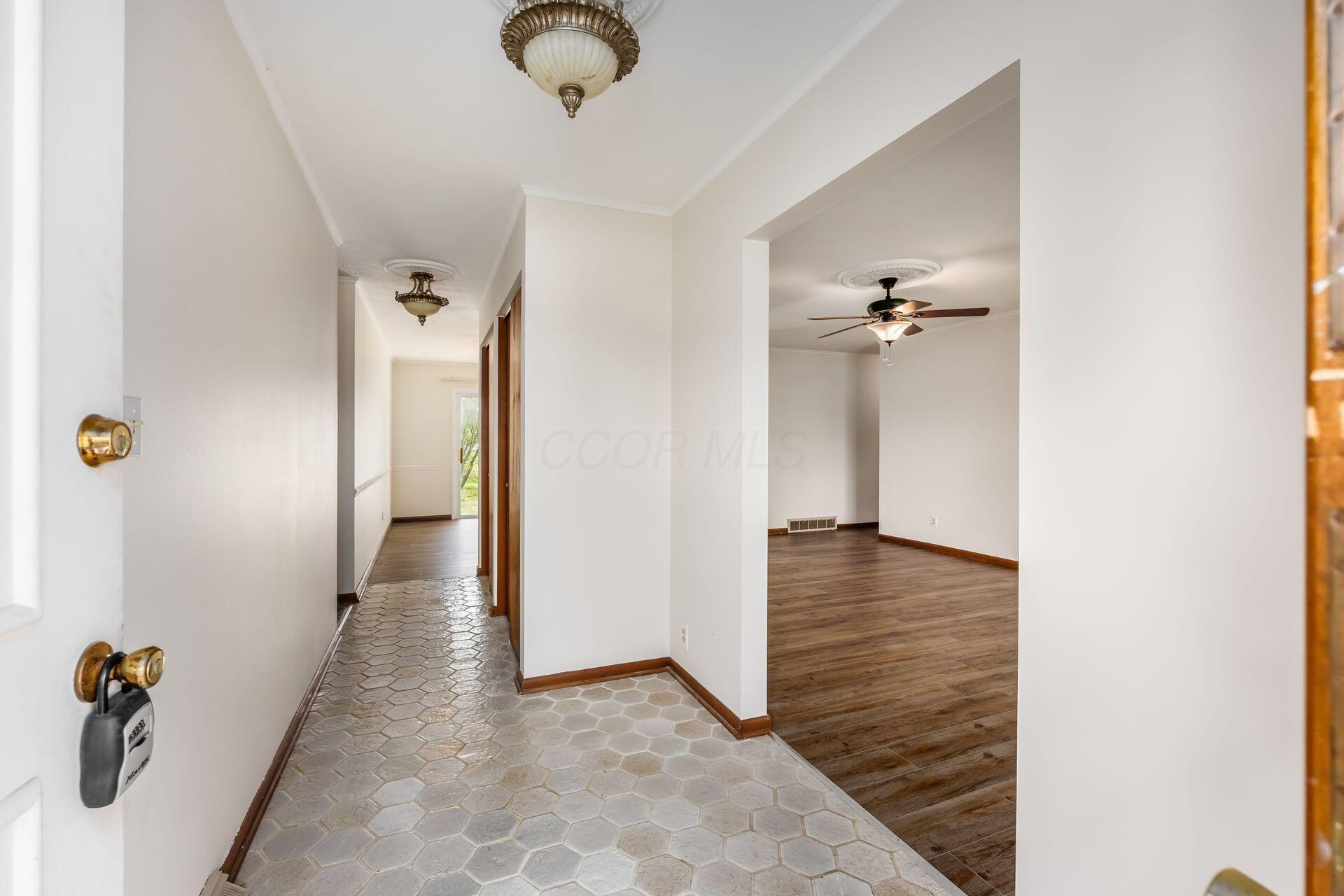306 Northview Drive, London, Ohio image 6
