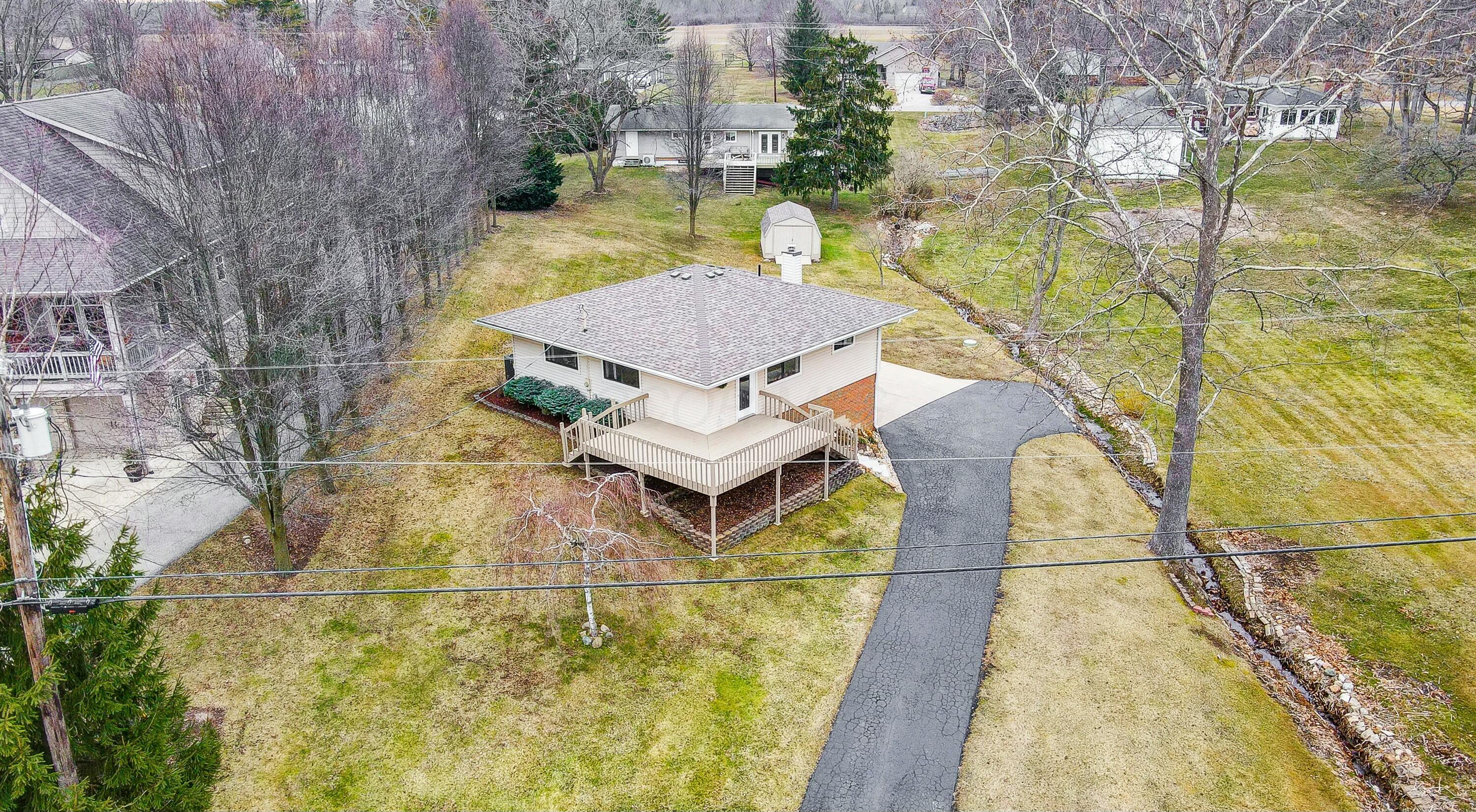 1290 Chickasaw Drive, London, Ohio image 7