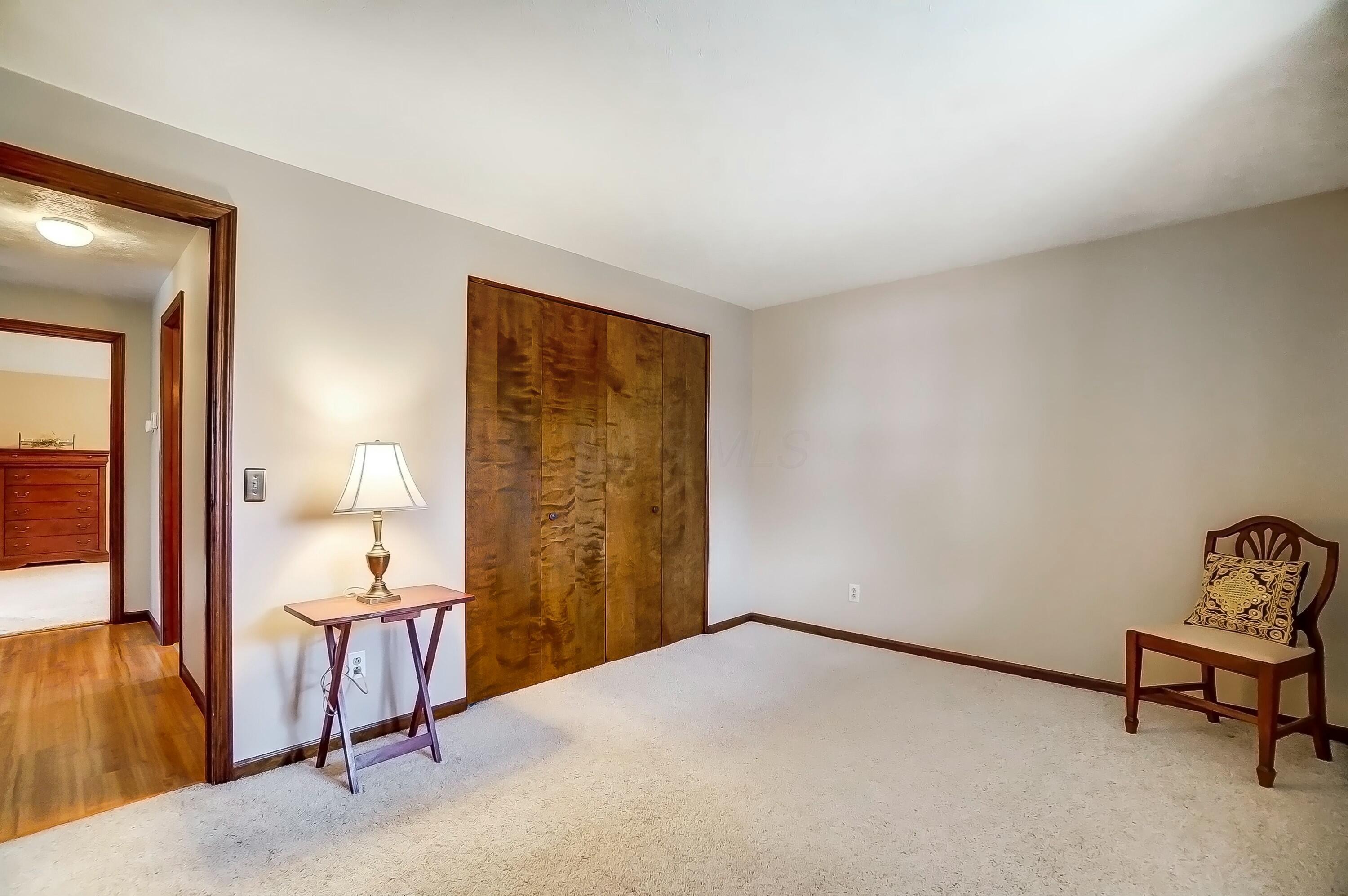 1290 Chickasaw Drive, London, Ohio image 44