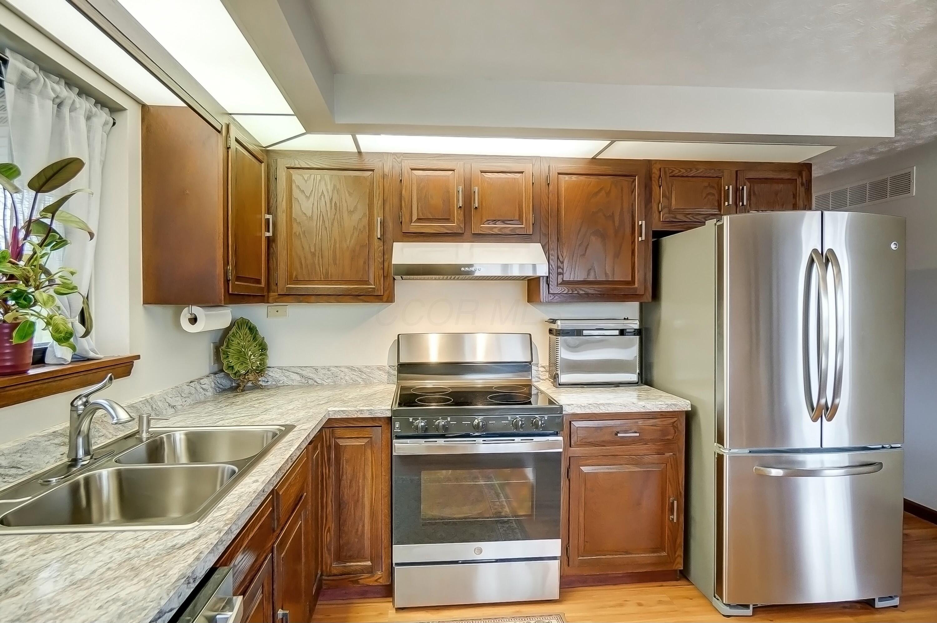 1290 Chickasaw Drive, London, Ohio image 33