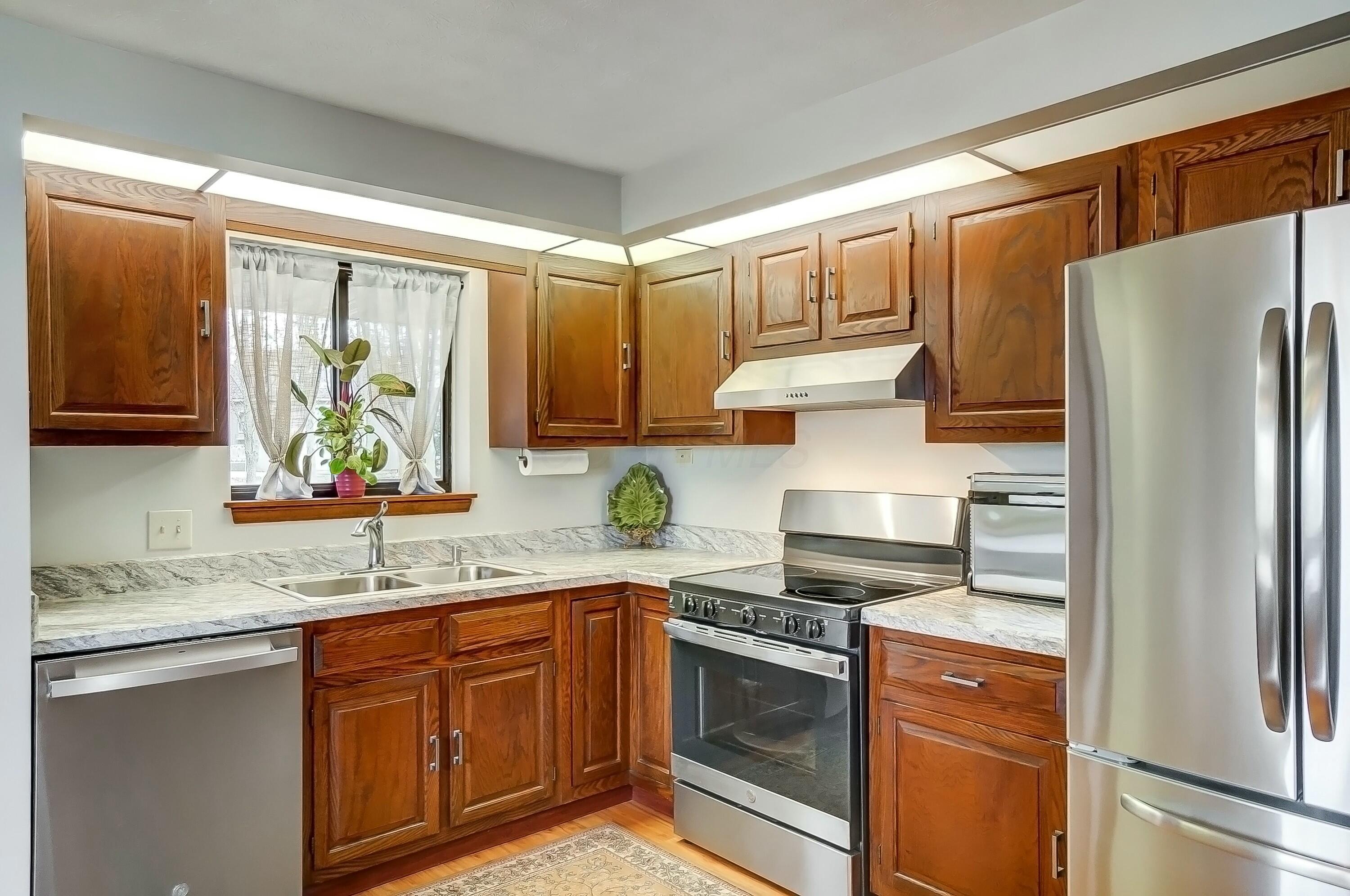 1290 Chickasaw Drive, London, Ohio image 34