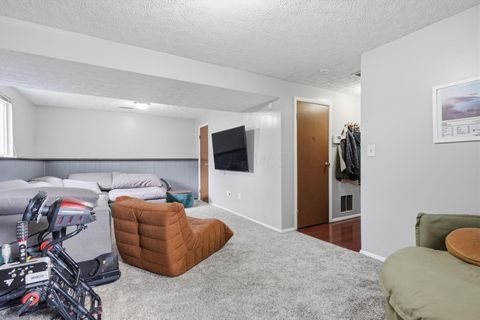 Tiny photo for 6457 Mountaineer Trail Court, Reynoldsburg, OH 43068 (MLS # 226015020)