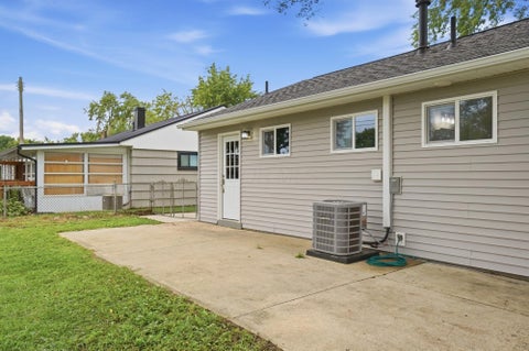 Tiny photo for 4356 Robin Street, Grove City, OH 43123 (MLS # 226036265)