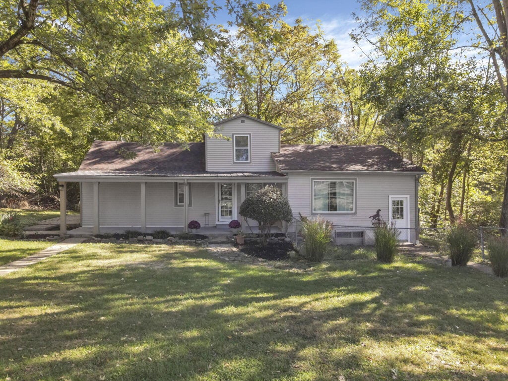 Photo of 11968 Ohio 725, Germantown, OH 45327 (MLS # 226020633)
