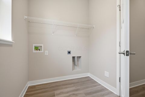 Tiny photo for 4539 Corsican Loop E, Hilliard, OH 43026 (MLS # 225045498)