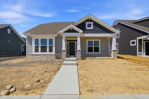Photo of 4539 Corsican Loop E, Hilliard, OH 43026 (MLS # 225045498)