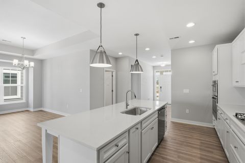 Tiny photo for 4539 Corsican Loop E, Hilliard, OH 43026 (MLS # 225045498)