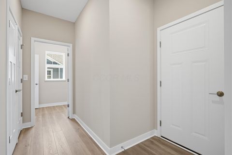 Tiny photo for 4539 Corsican Loop E, Hilliard, OH 43026 (MLS # 225045498)
