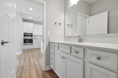 Tiny photo for 4539 Corsican Loop E, Hilliard, OH 43026 (MLS # 225045498)