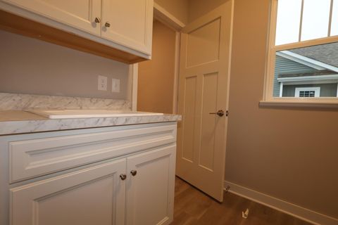 Tiny photo for 4539 Corsican Loop E, Hilliard, OH 43026 (MLS # 225045498)