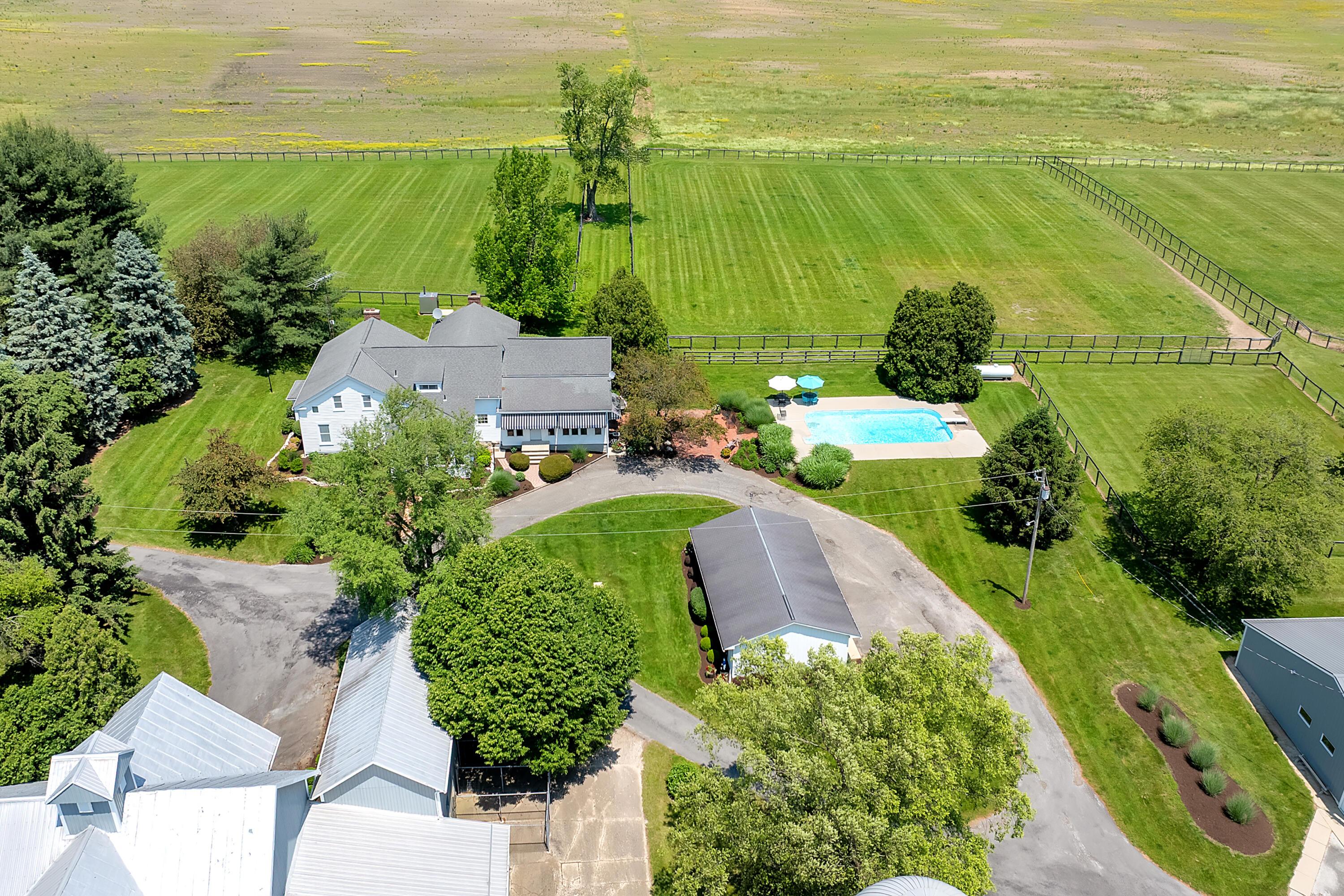Centerburg, Ohio, 43011, United States, 4 Bedrooms Bedrooms, ,3 BathroomsBathrooms,Residential,Contingent,2052110