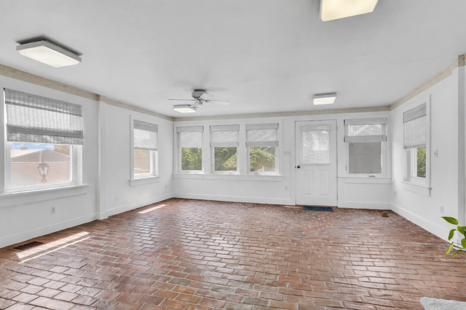 Centerburg, Ohio, 43011, United States, 4 Bedrooms Bedrooms, ,3 BathroomsBathrooms,Residential,Contingent,2052110