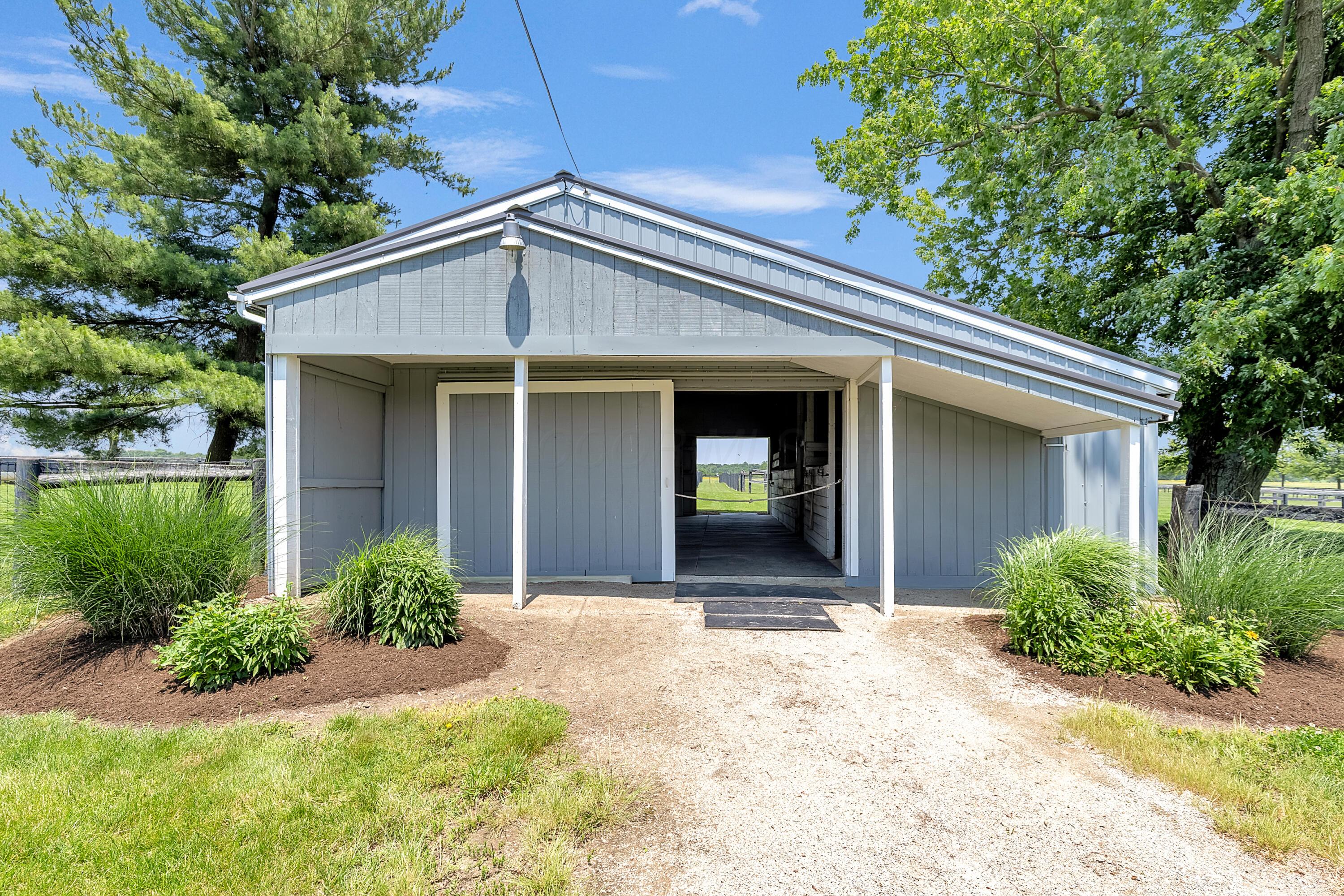 Centerburg, Ohio, 43011, United States, 4 Bedrooms Bedrooms, ,3 BathroomsBathrooms,Residential,Contingent,2052110