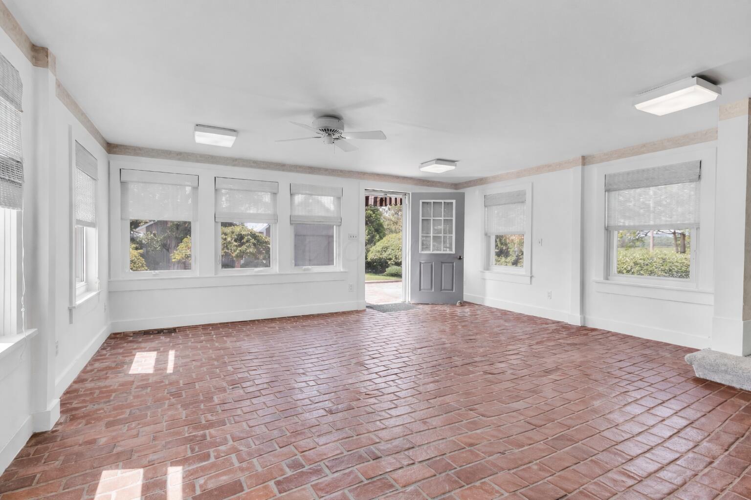 Centerburg, Ohio, 43011, United States, 4 Bedrooms Bedrooms, ,3 BathroomsBathrooms,Residential,Contingent,2052110
