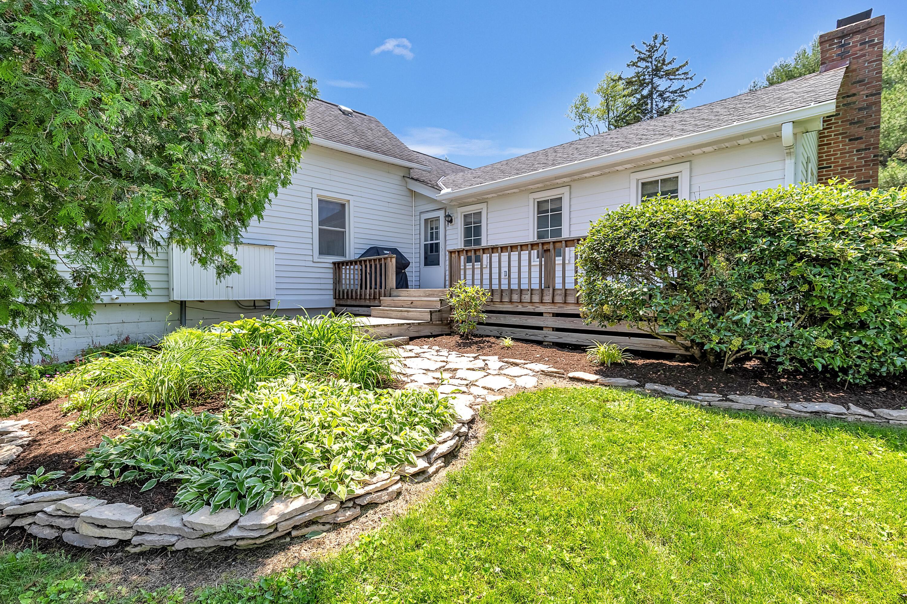 Centerburg, Ohio, 43011, United States, 4 Bedrooms Bedrooms, ,3 BathroomsBathrooms,Residential,Contingent,2052110