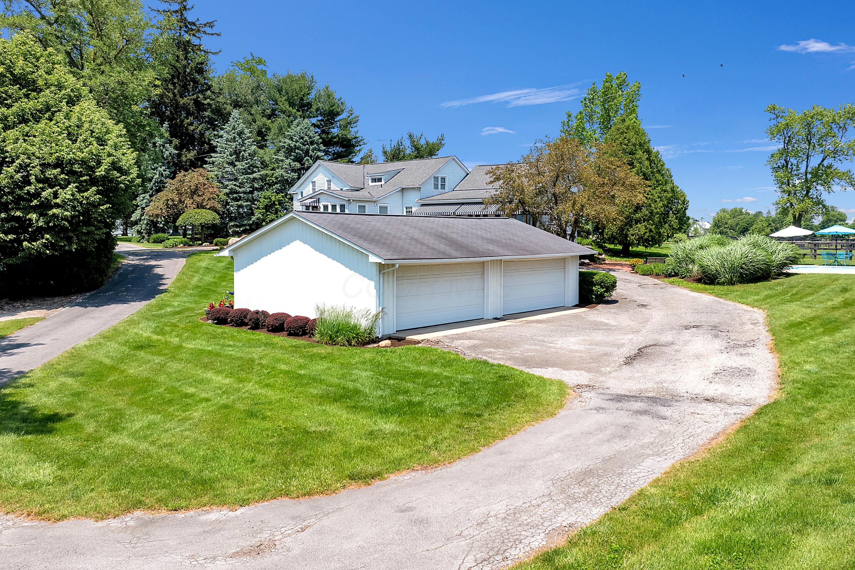 Centerburg, Ohio, 43011, United States, 4 Bedrooms Bedrooms, ,3 BathroomsBathrooms,Residential,Contingent,2052110