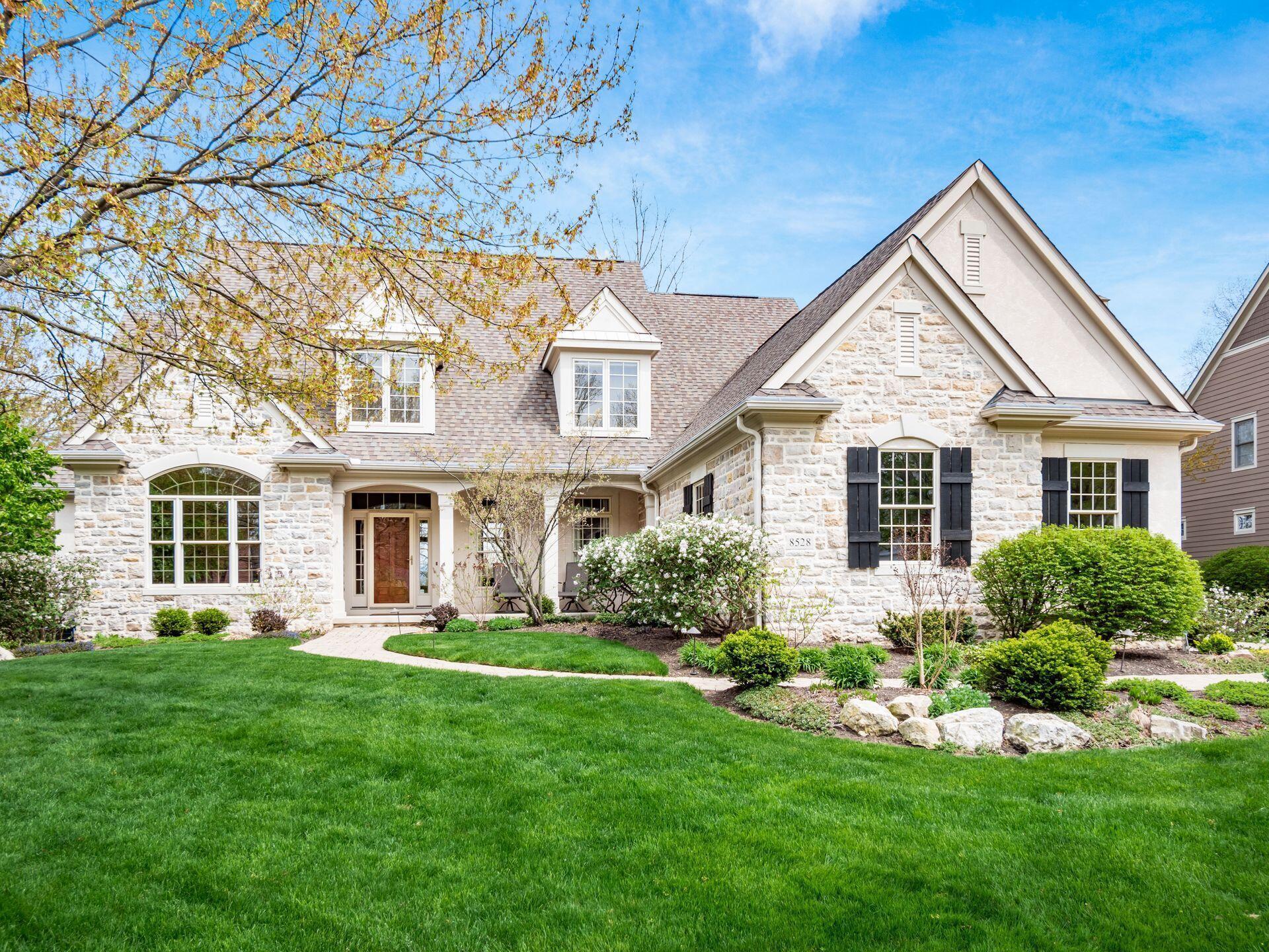 8528 Tartan Fields Drive, Dublin, Ohio image 1