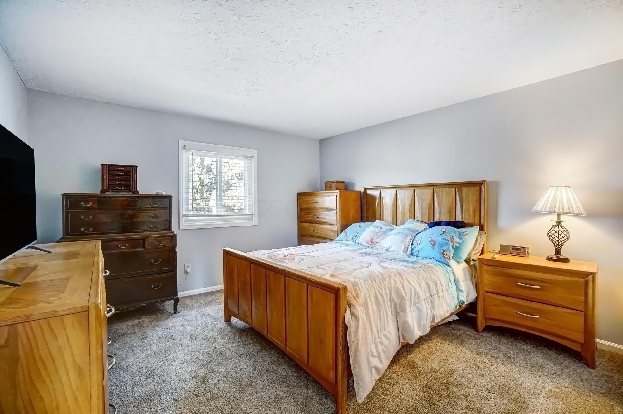 11730 Coventry Avenue, Pickerington, Ohio image 30