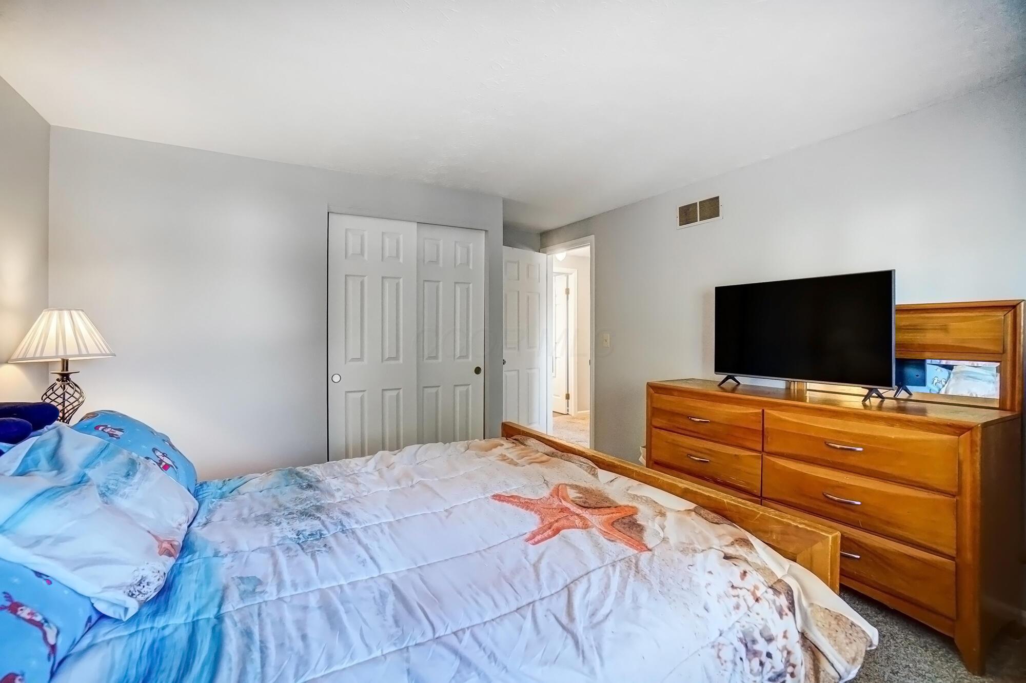 11730 Coventry Avenue, Pickerington, Ohio image 31