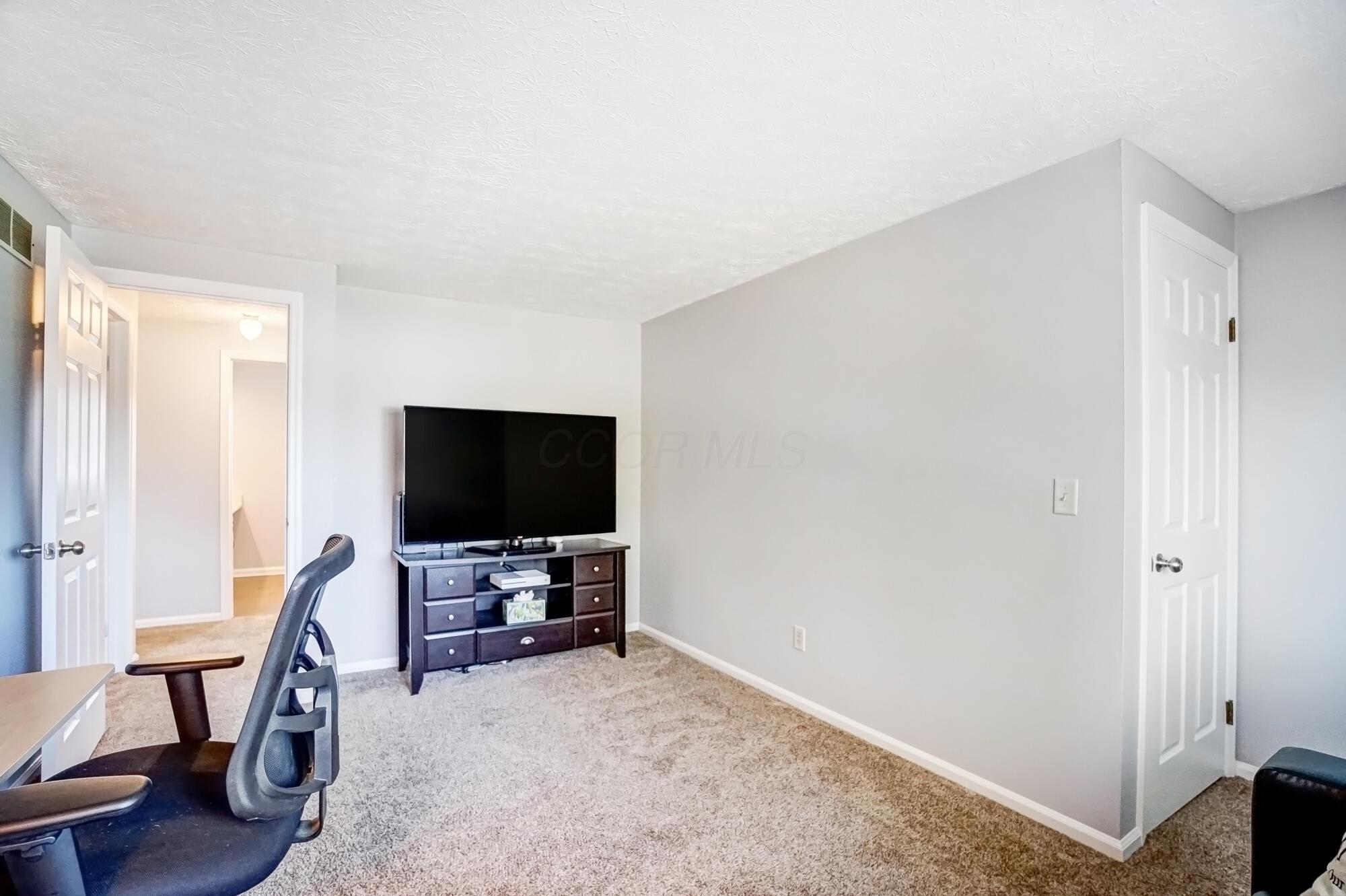 11730 Coventry Avenue, Pickerington, Ohio image 29