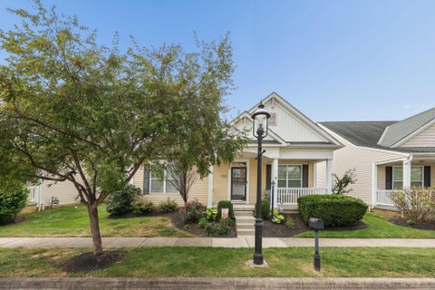 Photo of 6729 Bigerton Bend, Canal Winchester, OH 43110 (MLS # 226033908)