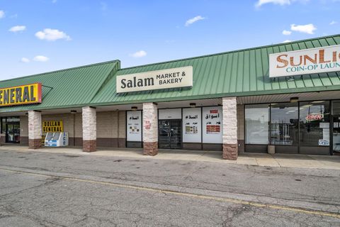 Photo of 5676 Columbus Square, Columbus, OH 43231 (MLS # 226014235)