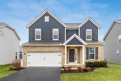 Photo of 716 Holbrook Drive, Sunbury, OH 43074 (MLS # 226006358)