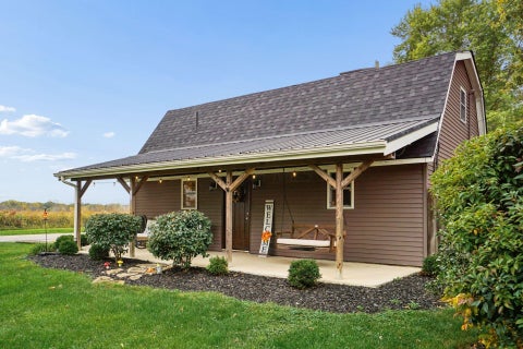 Tiny photo for 2819 Ohio Street, Grove City, OH 43123 (MLS # 226039334)