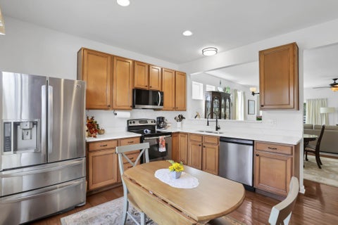 Tiny photo for 5043 Apple Glen Trail 78 #78, Grove City, OH 43123 (MLS # 226032571)
