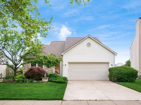 Photo of 311 Galloway Ridge Drive, Galloway, OH 43119 (MLS # 226015617)