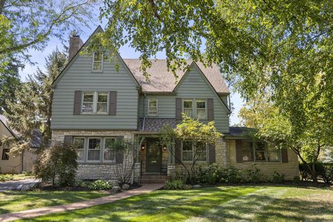 Photo of 2367 Southway Drive, Upper Arlington, OH 43221 (MLS # 226004486)