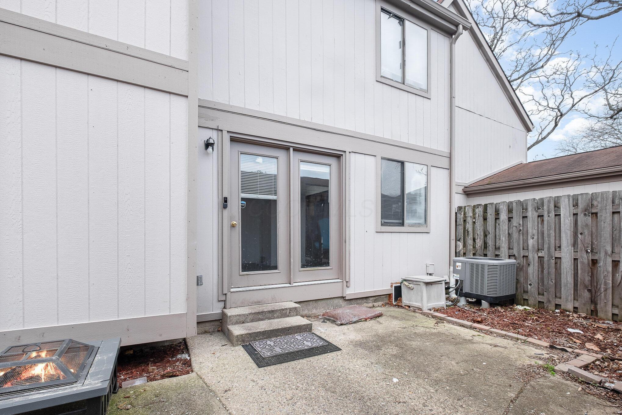 6150 Baskerville Drive, Columbus, Ohio image 25