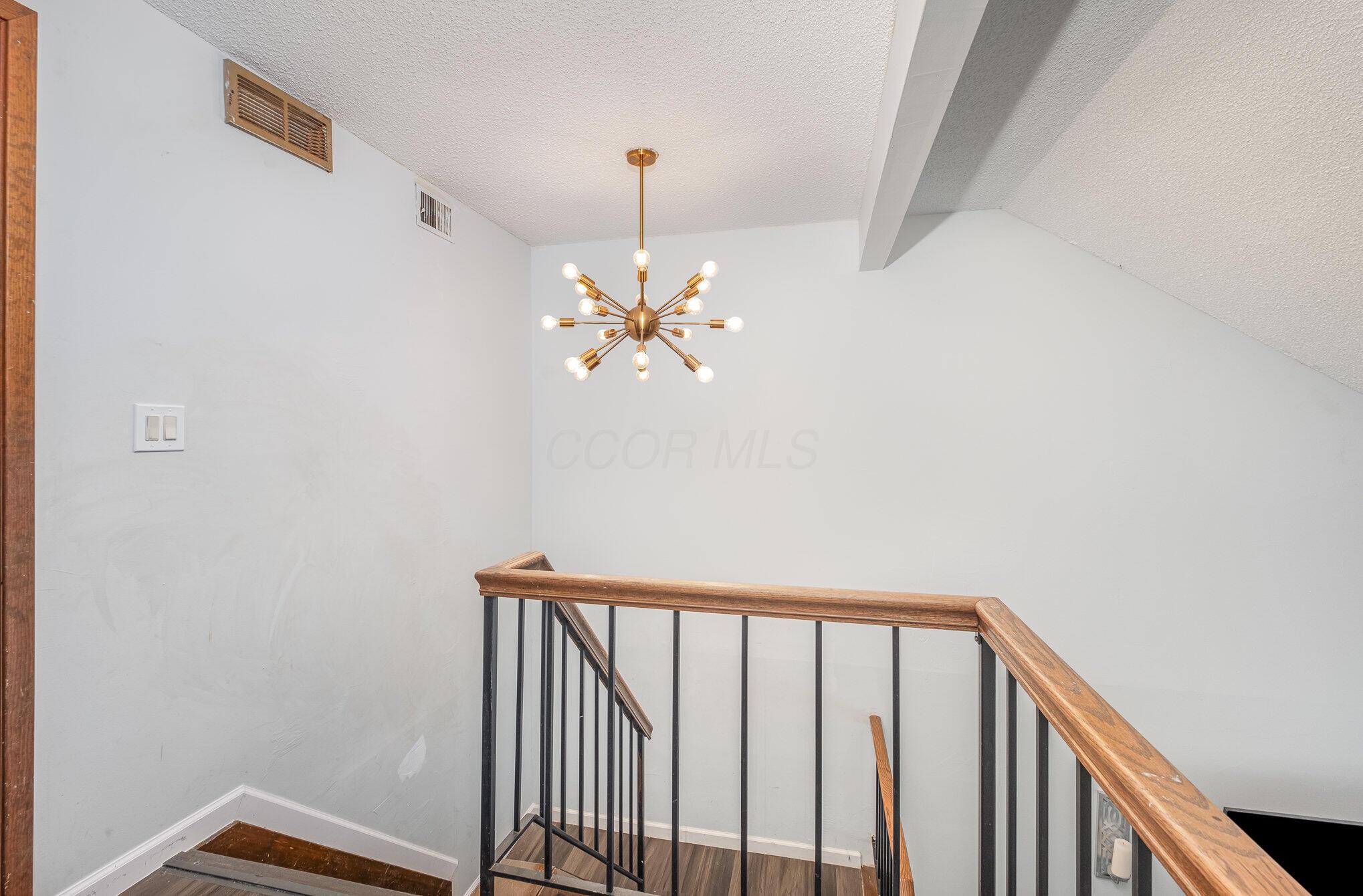 6150 Baskerville Drive, Columbus, Ohio image 17