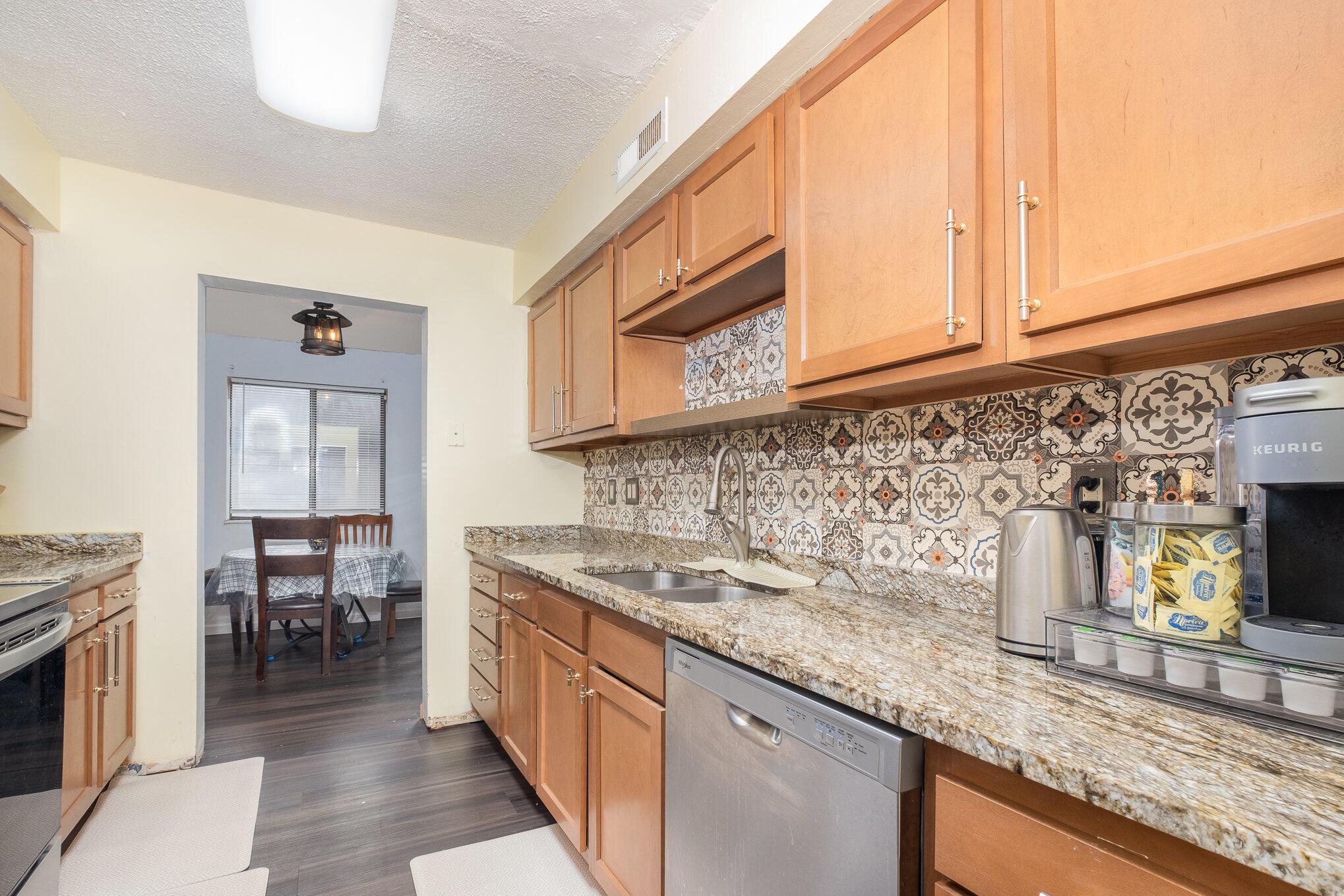 6150 Baskerville Drive, Columbus, Ohio image 10