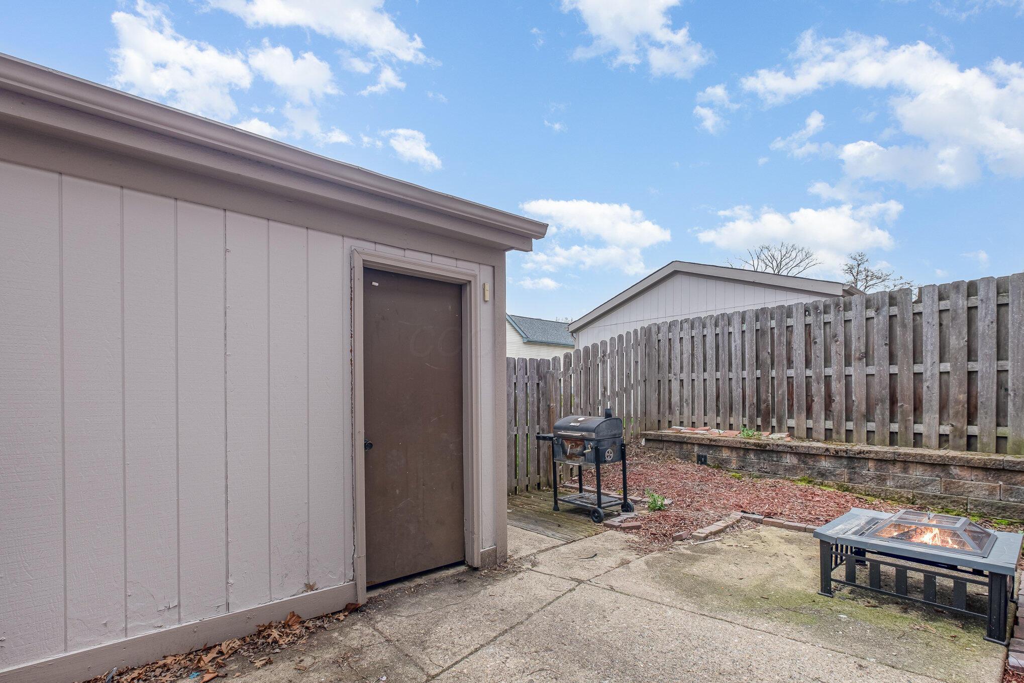 6150 Baskerville Drive, Columbus, Ohio image 26