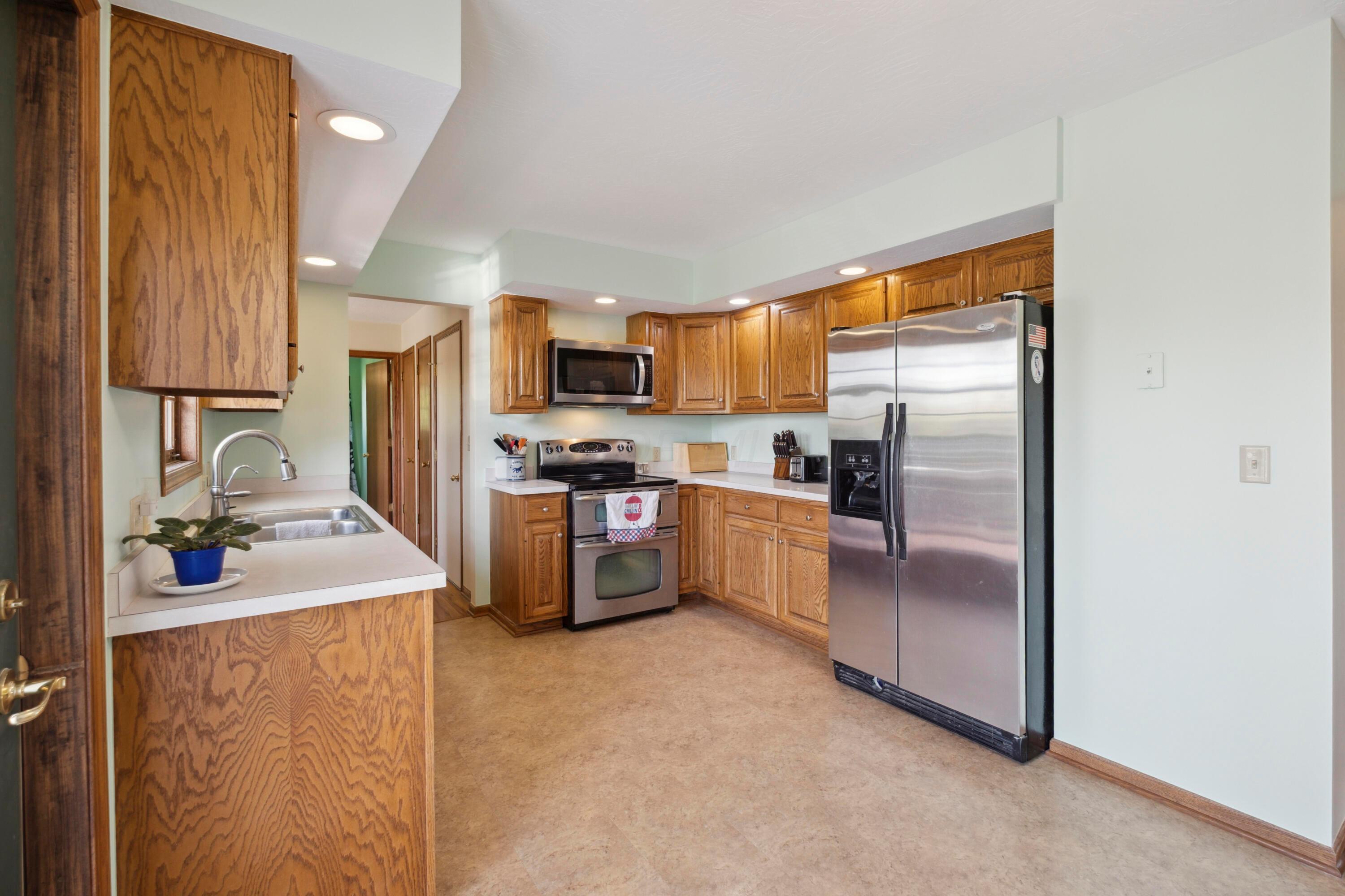 11085 New Delaware Road, Mount Vernon, Ohio image 12