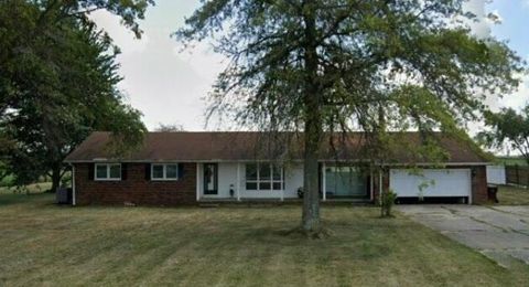 Photo of 3950 Prairie Road NE, Washington Court House, OH 43160 (MLS # 225043581)