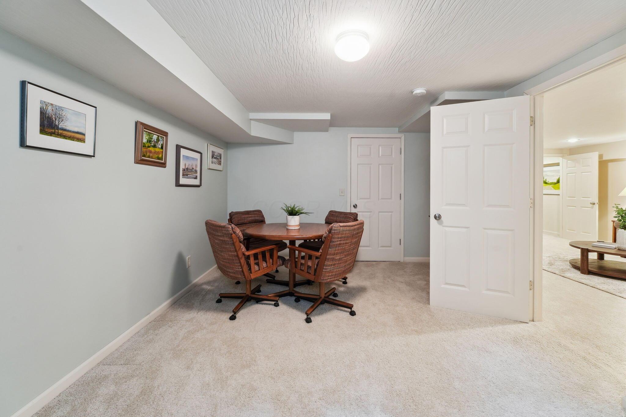 137 Oakland Boulevard, Newark, Ohio image 37