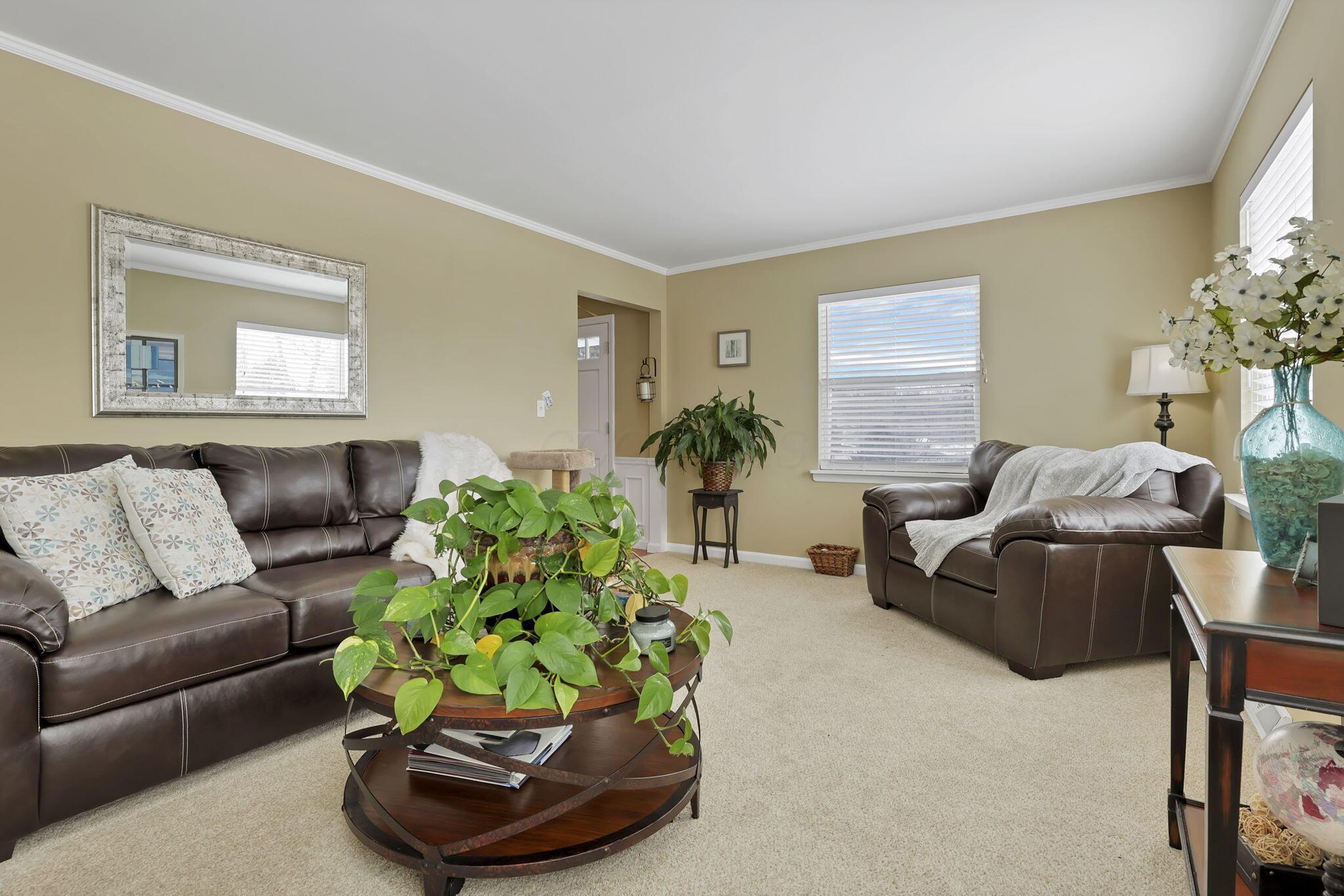 525 Londonderry Lane, Newark, Ohio image 13