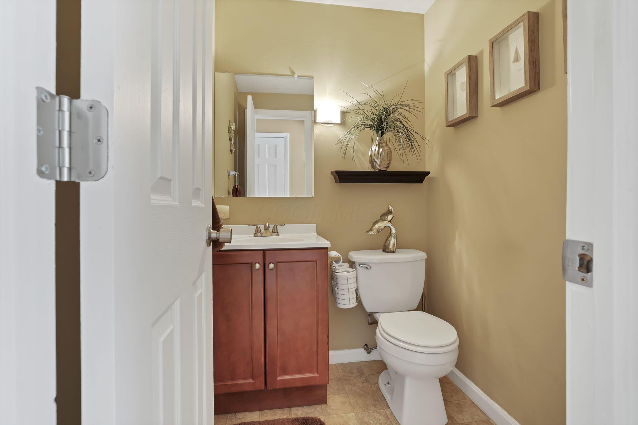 525 Londonderry Lane, Newark, Ohio image 30