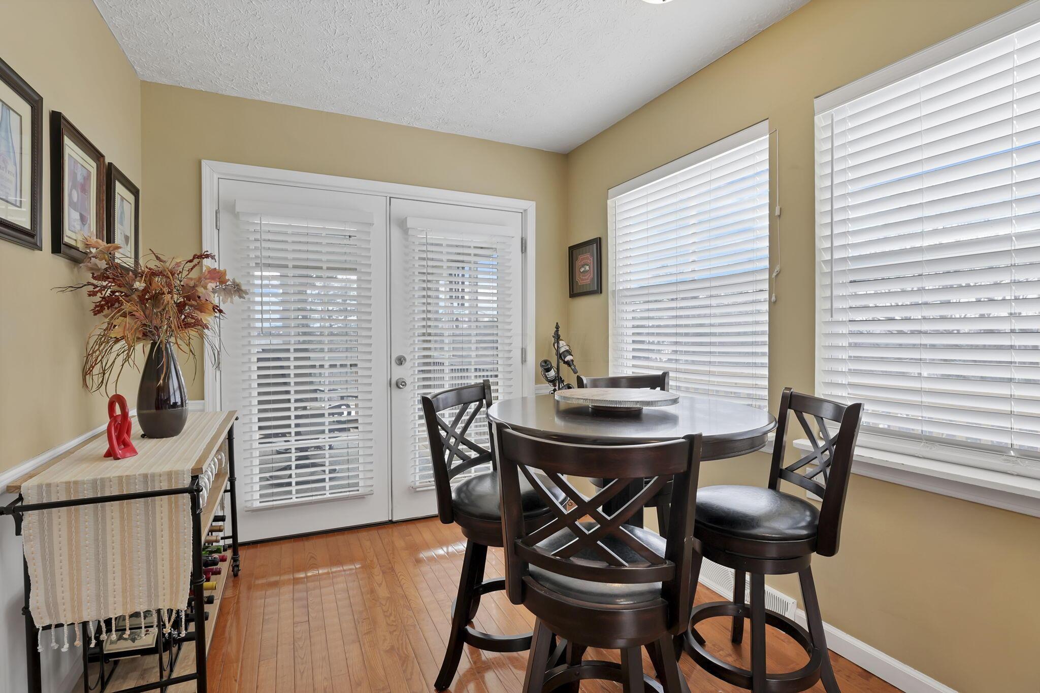 525 Londonderry Lane, Newark, Ohio image 18