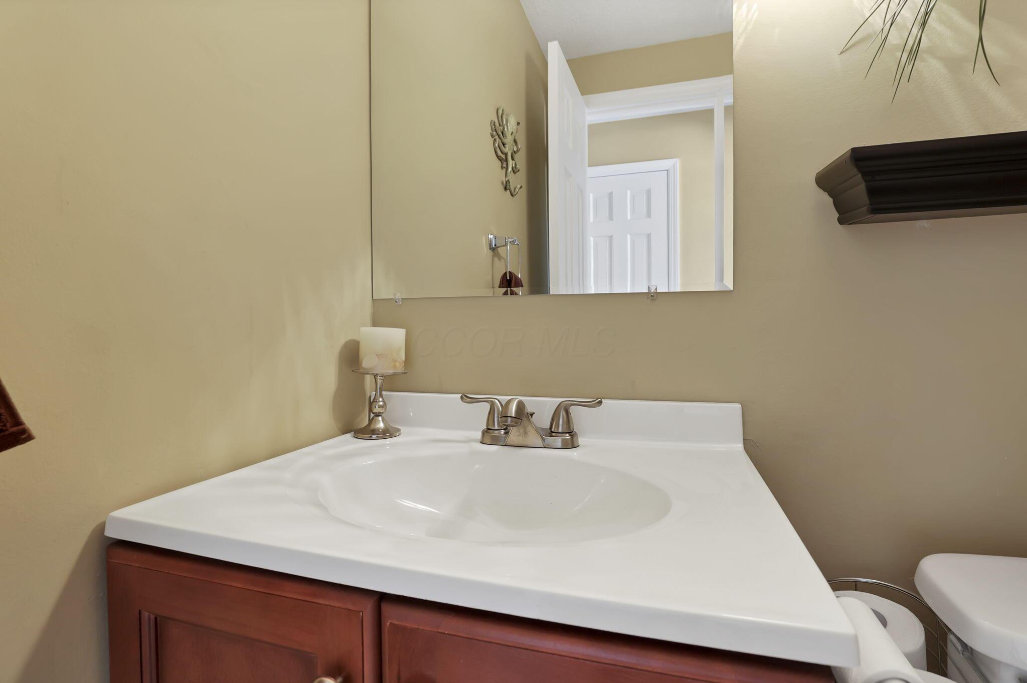 525 Londonderry Lane, Newark, Ohio image 29
