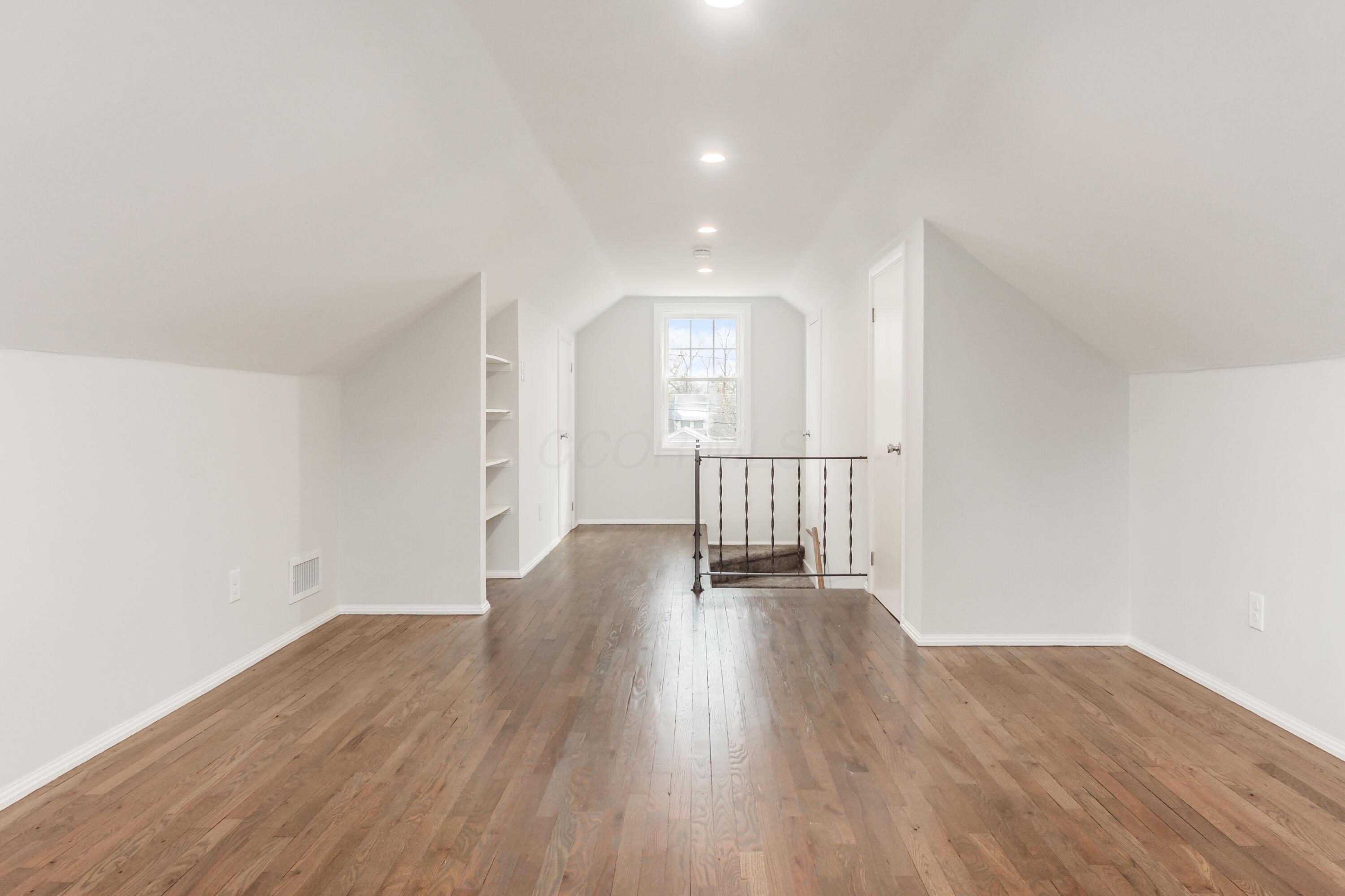 2787 Bellwood Avenue, Bexley, Ohio image 16