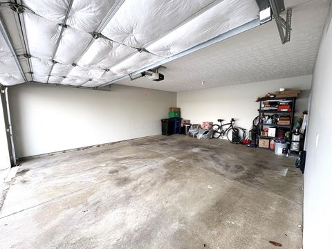 Tiny photo for 6293 Hampton Green Place 12C #12C, Dublin, OH 43016 (MLS # 226003246)