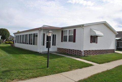 Photo of 4462 Bobby Trail, Obetz, OH 43207 (MLS # 226006258)