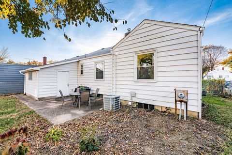 Tiny photo for 256 N Kellner Road, Columbus, OH 43209 (MLS # 225045571)