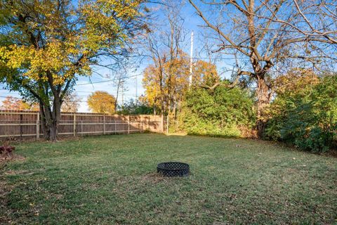 Tiny photo for 256 N Kellner Road, Columbus, OH 43209 (MLS # 225045571)