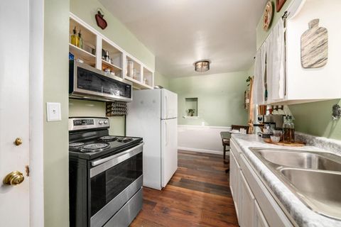 Tiny photo for 256 N Kellner Road, Columbus, OH 43209 (MLS # 225045571)