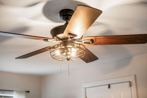 Tiny photo for 256 N Kellner Road, Columbus, OH 43209 (MLS # 225045571)